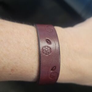 Elegant Maroon Leather Bracelet